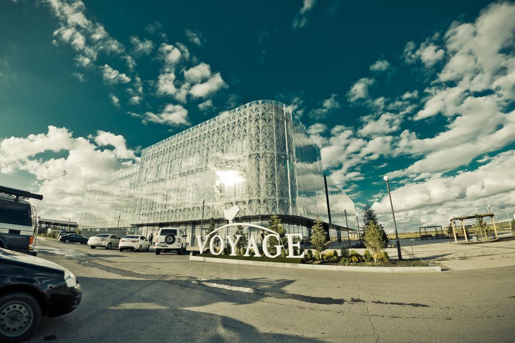Voyage Hotel Karagandy Buitenkant foto